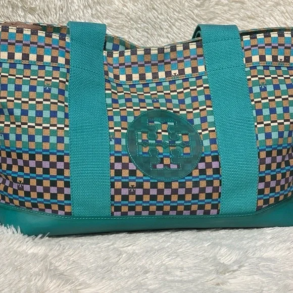 Tory Burch Geo Beach Tote - Picture 2 of 13